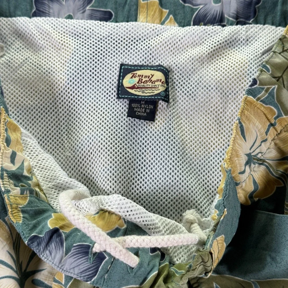Tommy Bahama Swim Trunks Mens Medium Blue Floral Bungalo Beach Hawaiian Vacation